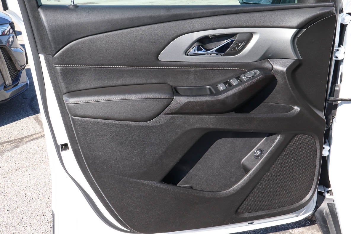 2023 Chevrolet Traverse FWD 4dr LT Leather