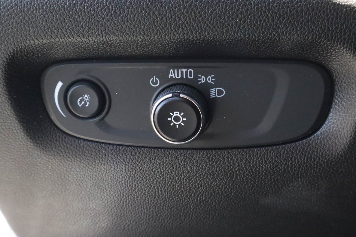 2023 Chevrolet Traverse FWD 4dr LT Leather