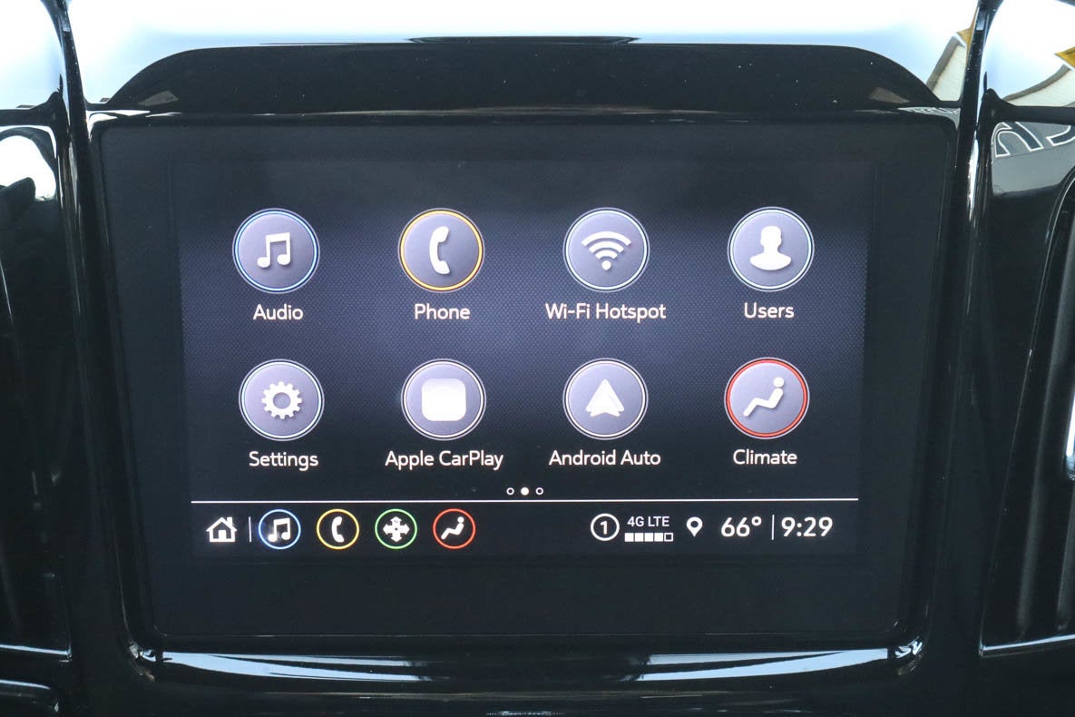 2023 Chevrolet Traverse FWD 4dr LT Leather
