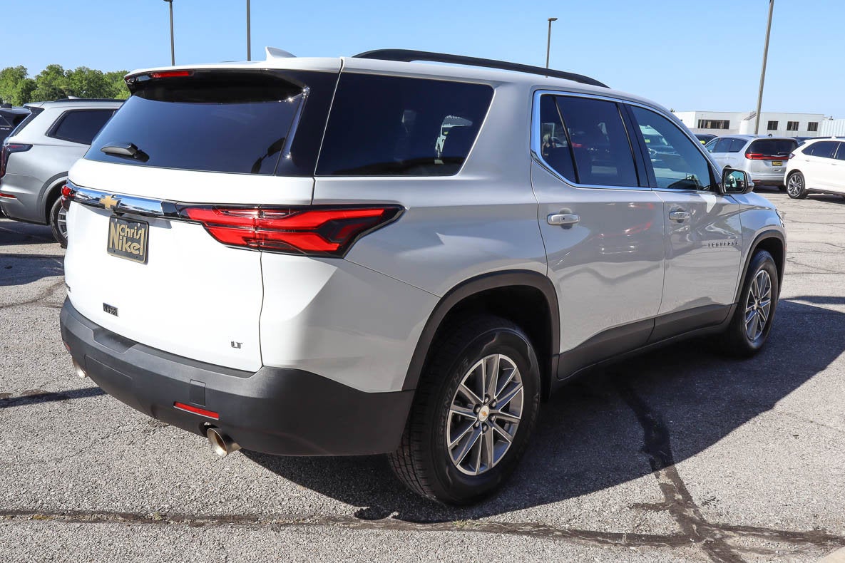 2023 Chevrolet Traverse FWD 4dr LT Leather