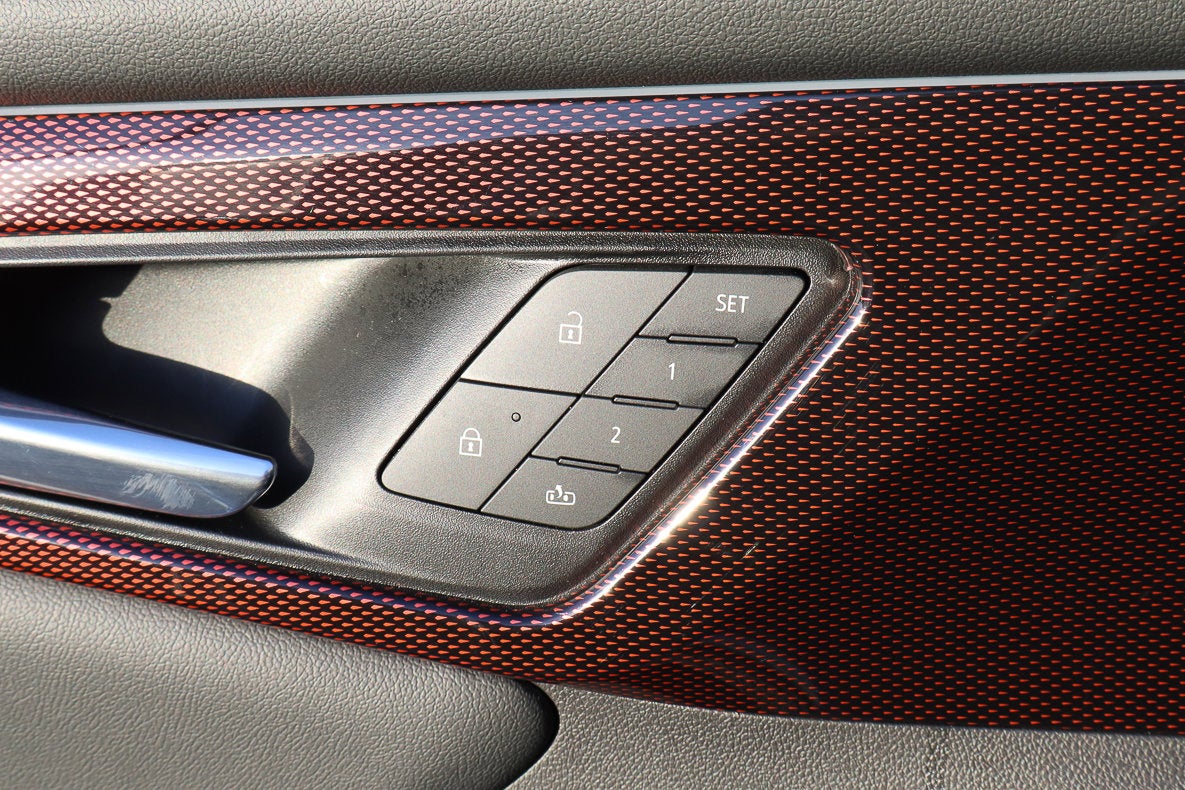 2025 Chevrolet Traverse FWD 4dr RS w/1RS