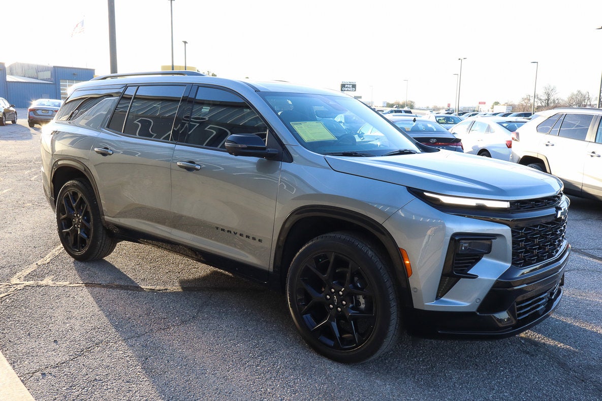 2025 Chevrolet Traverse FWD 4dr RS w/1RS