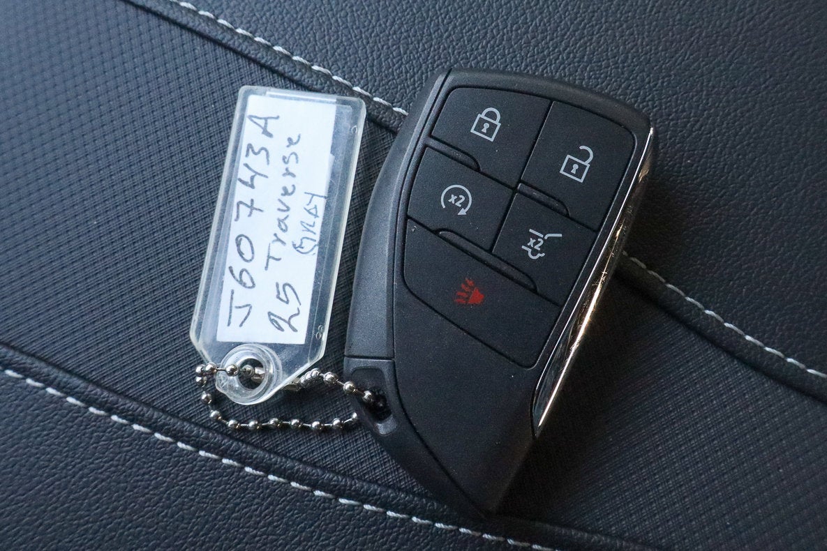 2025 Chevrolet Traverse FWD 4dr RS w/1RS