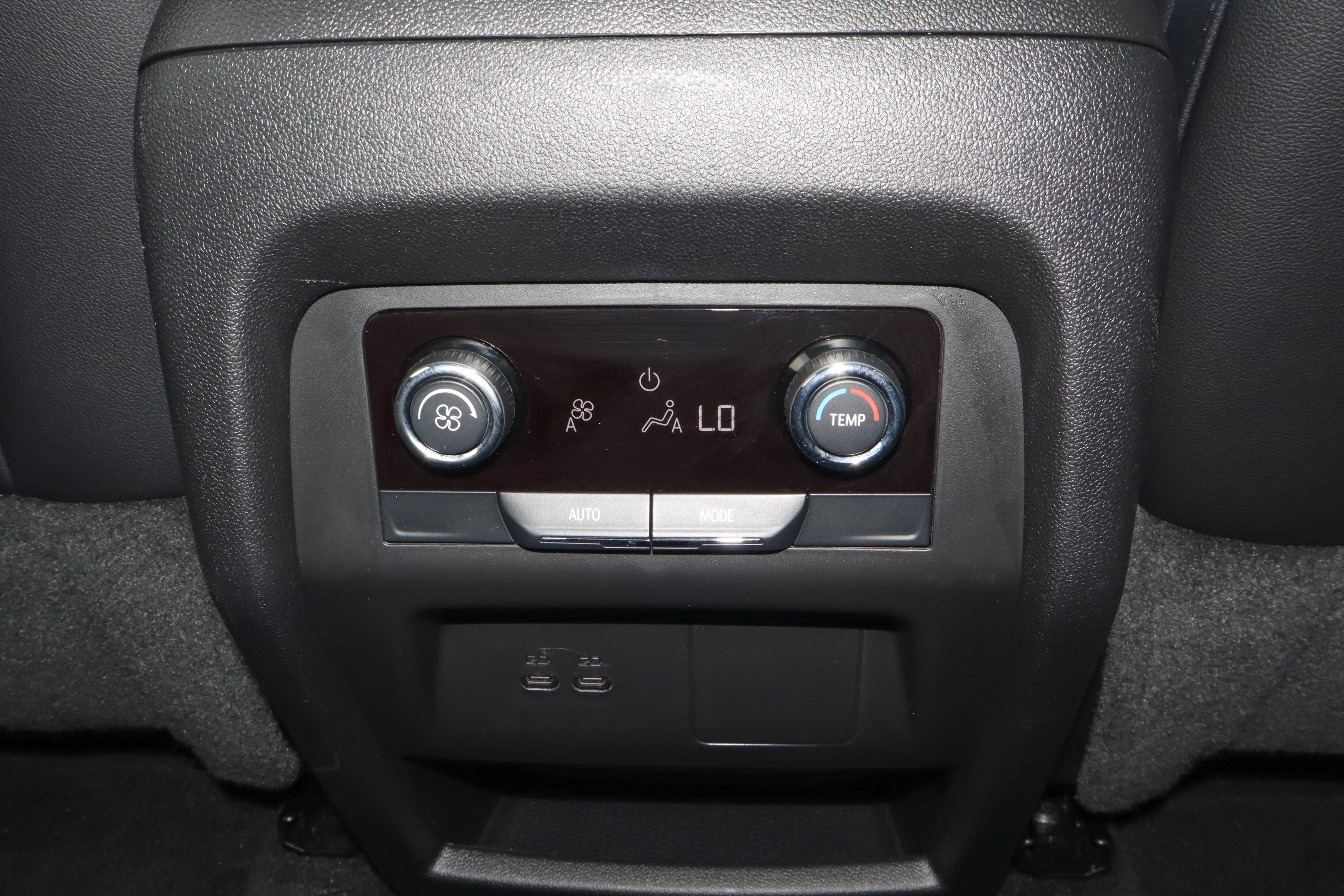 2026 Chevrolet Traverse AWD 4dr LT w/2LT