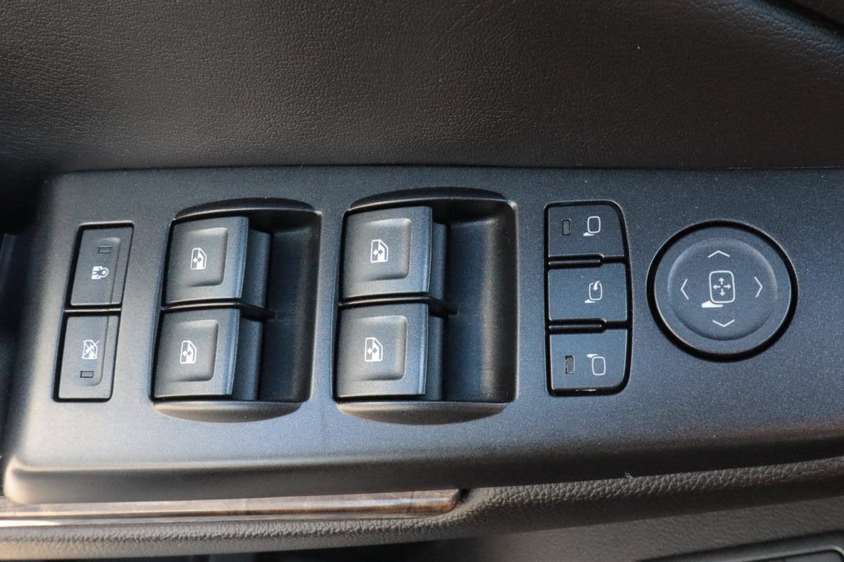 2019 Chevrolet Suburban 4WD 4dr 1500 LT