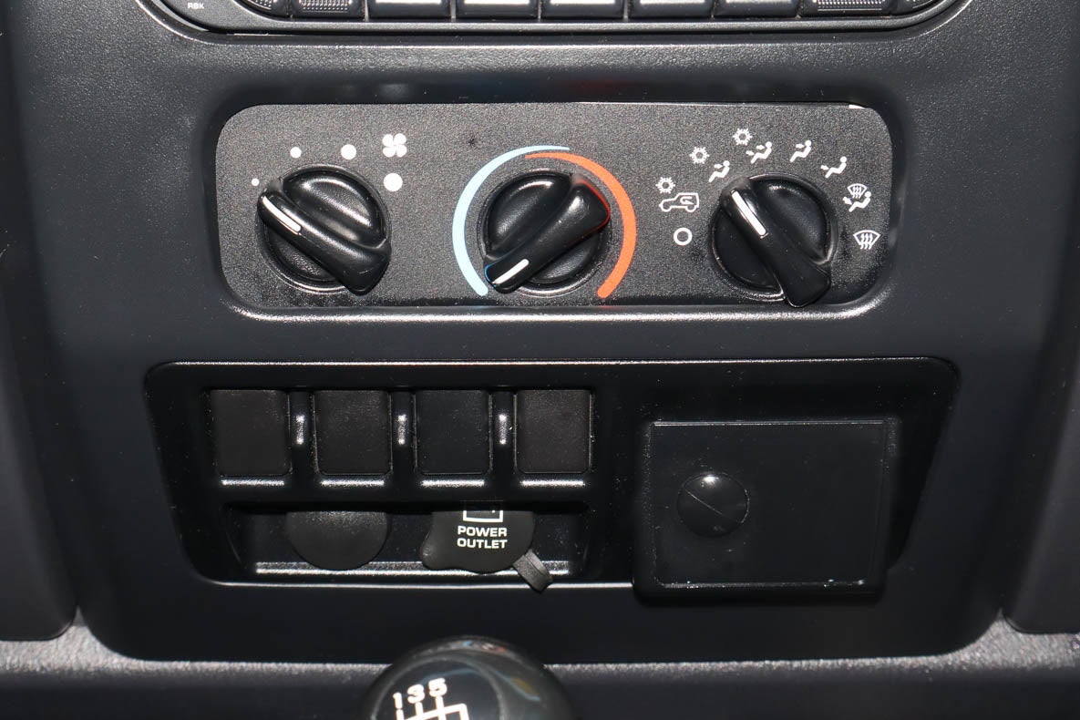 2005 Jeep Wrangler 2dr X