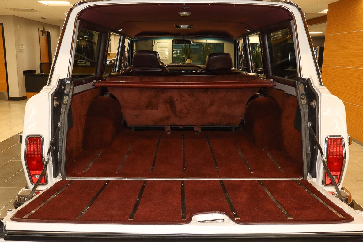 1987 Jeep GRAND WAGONEER Base