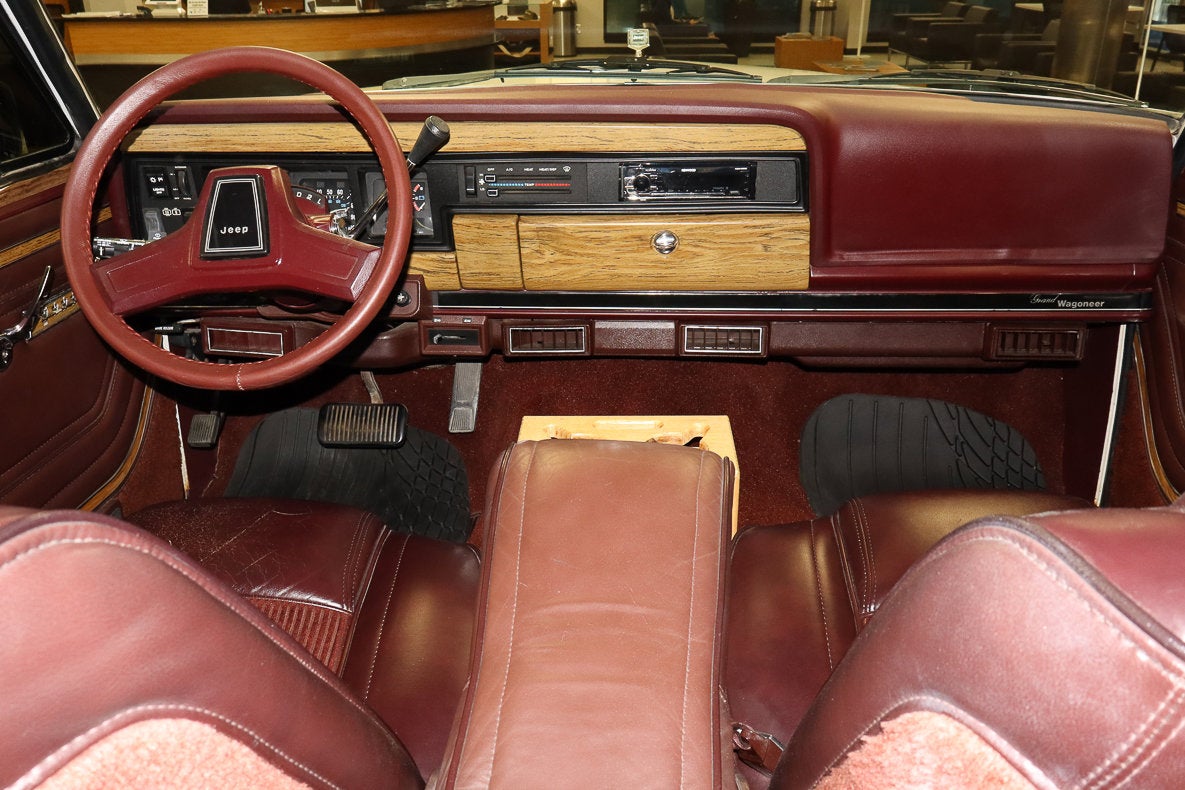 1987 Jeep GRAND WAGONEER Base