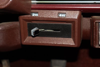 1987 Jeep GRAND WAGONEER Base