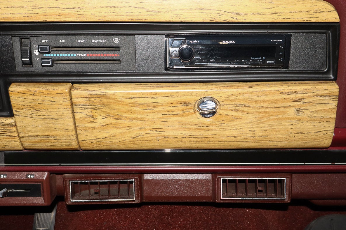 1987 Jeep GRAND WAGONEER Base