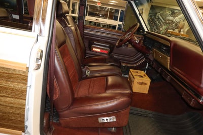 1987 Jeep GRAND WAGONEER Base