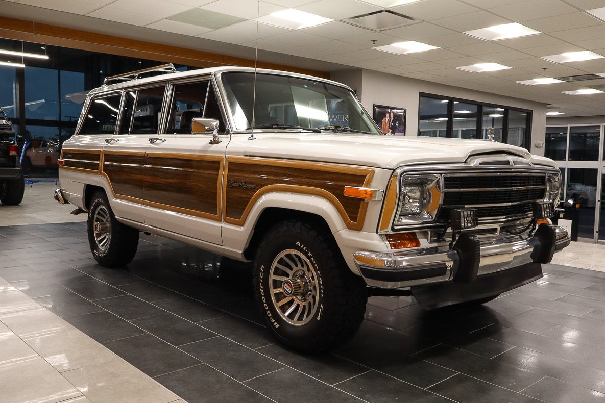 1987 Jeep GRAND WAGONEER Base