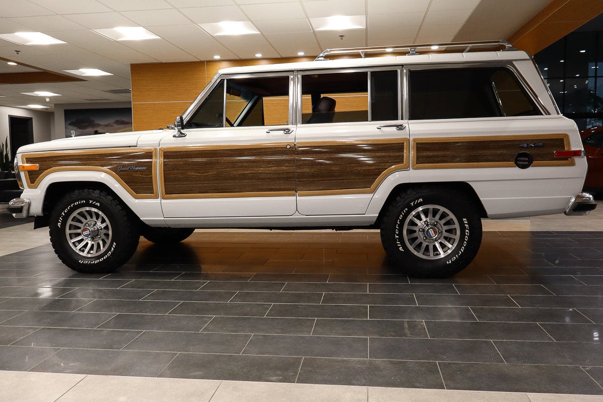 1987 Jeep GRAND WAGONEER Base