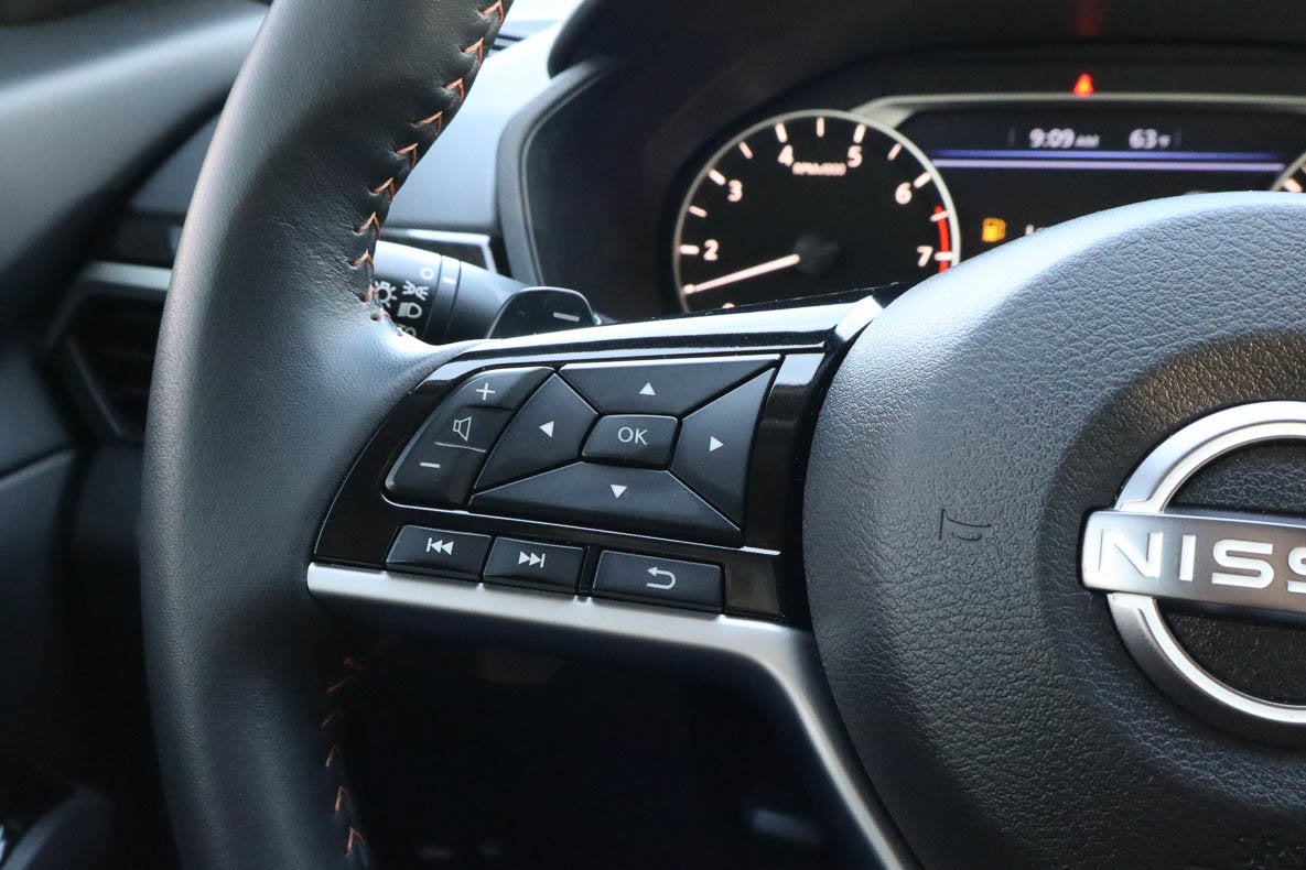 2025 Nissan Altima SR FWD