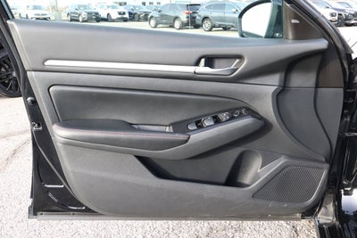 2024 Nissan Altima 2.5 SR Sedan