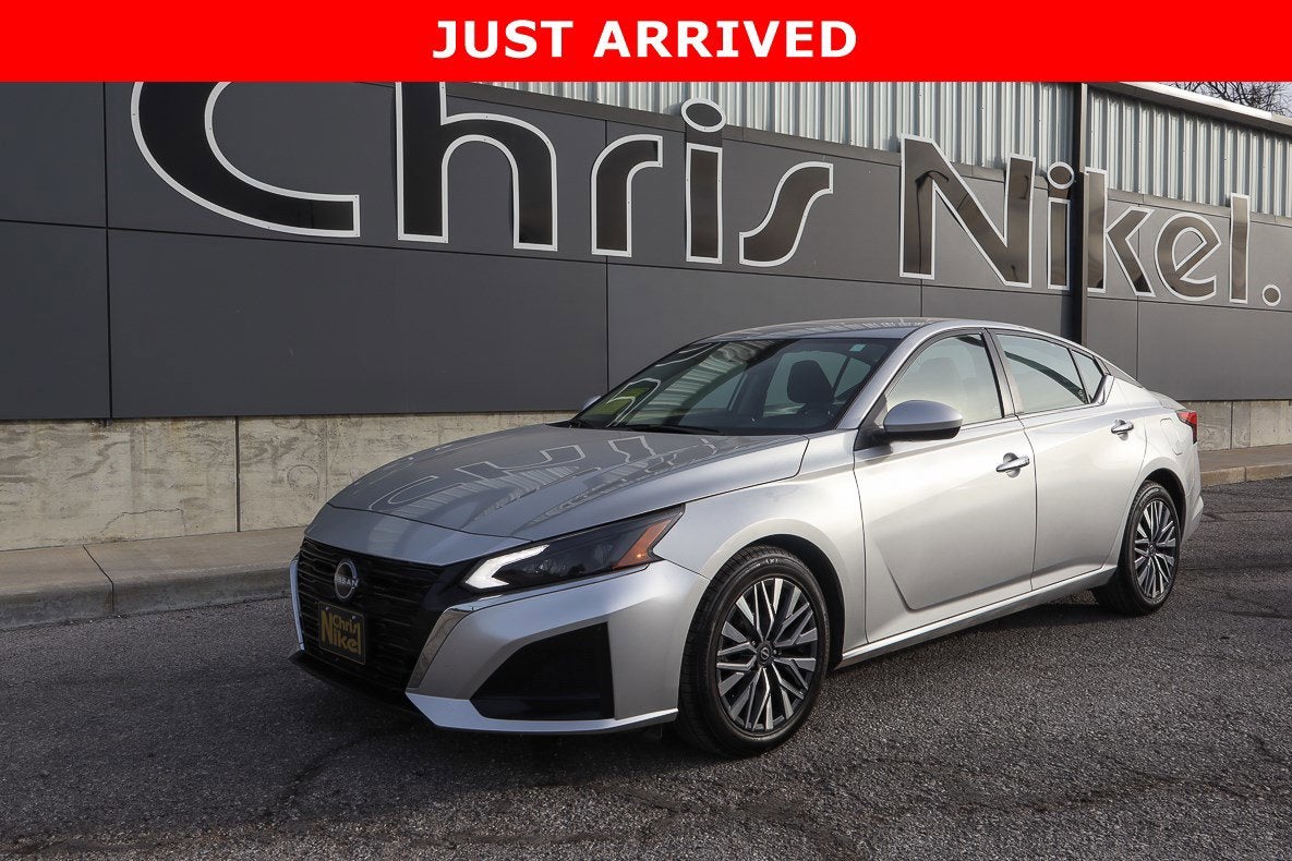 2023 Nissan Altima 2.5 SV Sedan