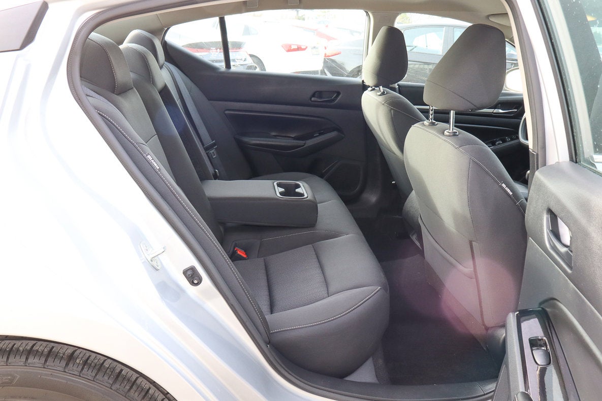 2023 Nissan Altima 2.5 SV Sedan