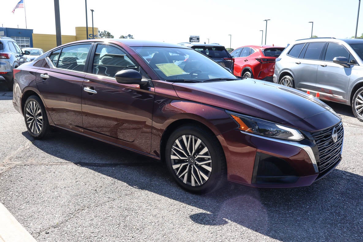 2024 Nissan Altima 2.5 SV Sedan