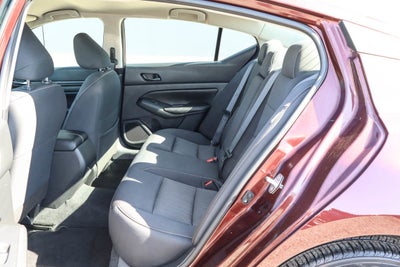 2024 Nissan Altima 2.5 SV Sedan