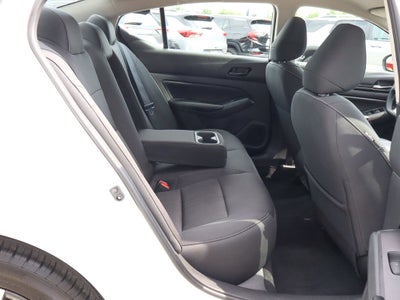 2025 Nissan Altima SV FWD