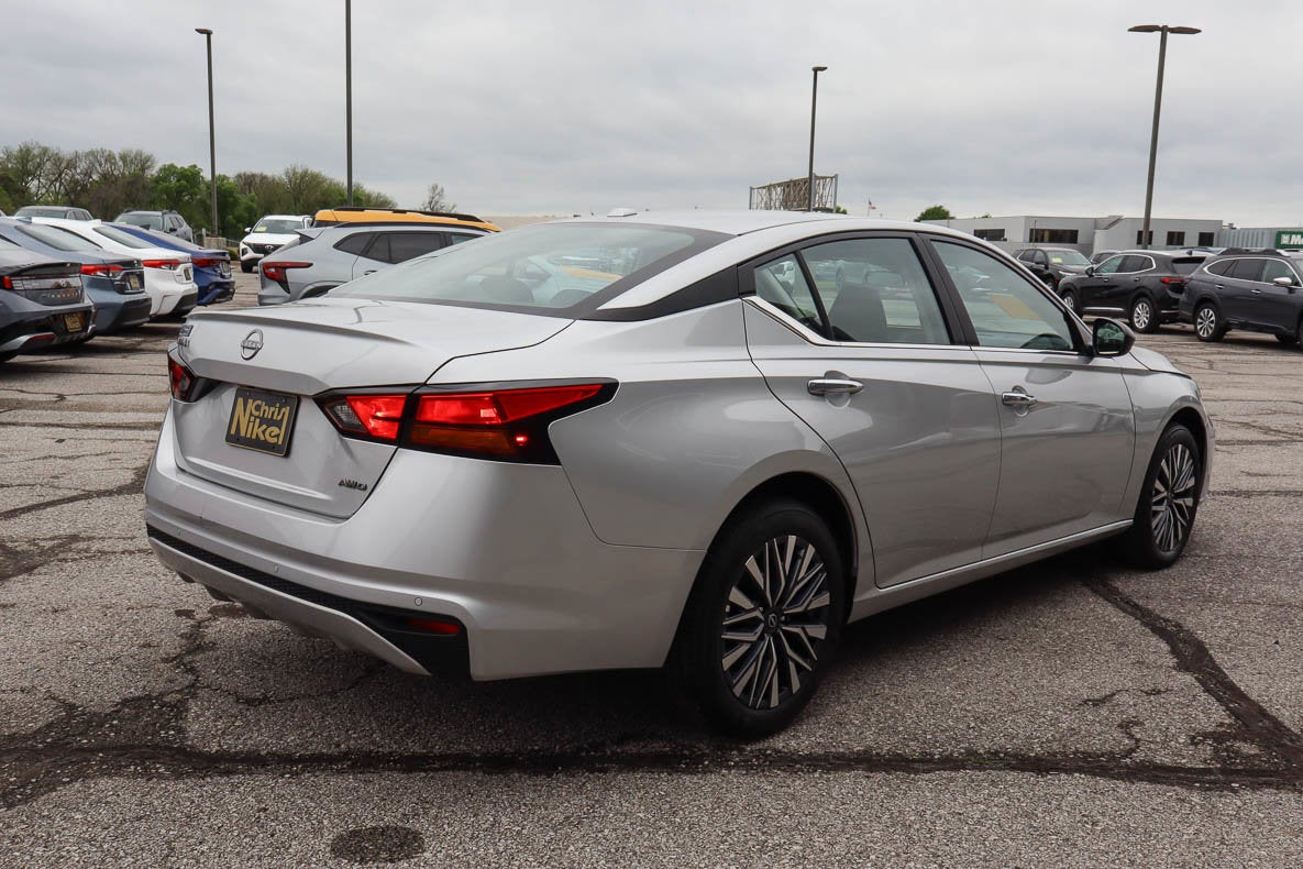 2025 Nissan Altima SV AWD