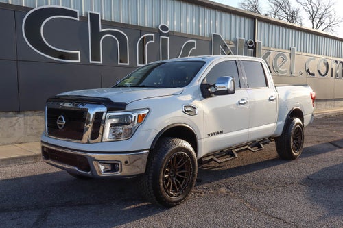 2017 Nissan Titan 4x4 Crew Cab SL