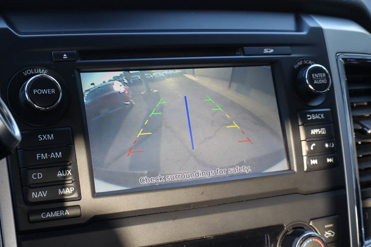 2017 Nissan Titan 4x4 Crew Cab SL