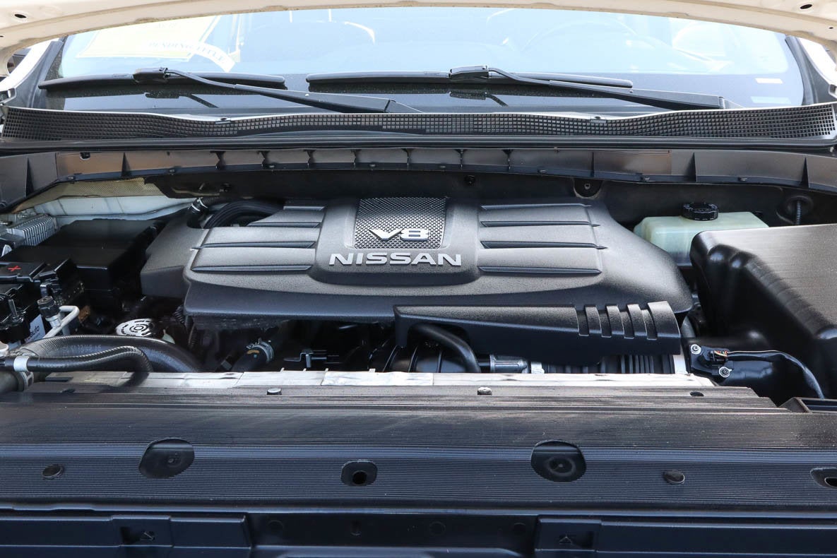 2017 Nissan Titan 4x4 Crew Cab SL