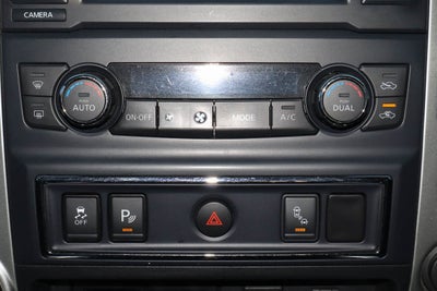 2017 Nissan Titan 4x4 Crew Cab SL