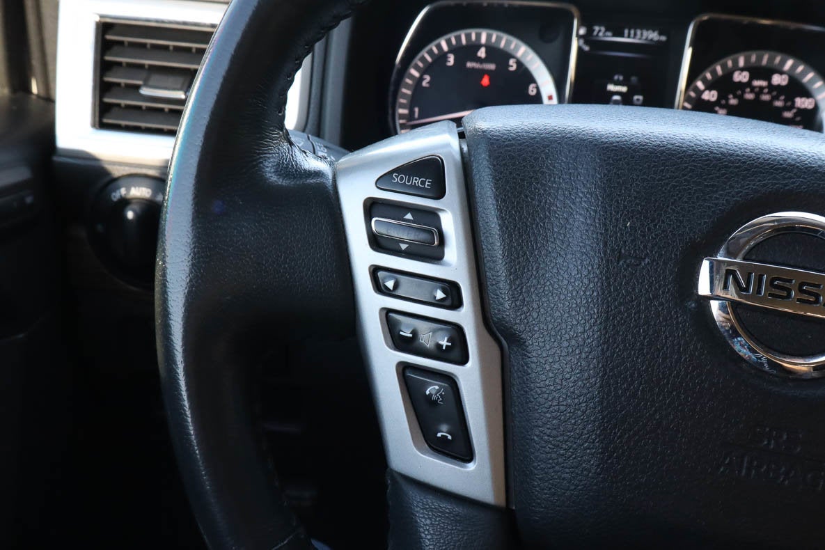 2017 Nissan Titan 4x4 Crew Cab SL