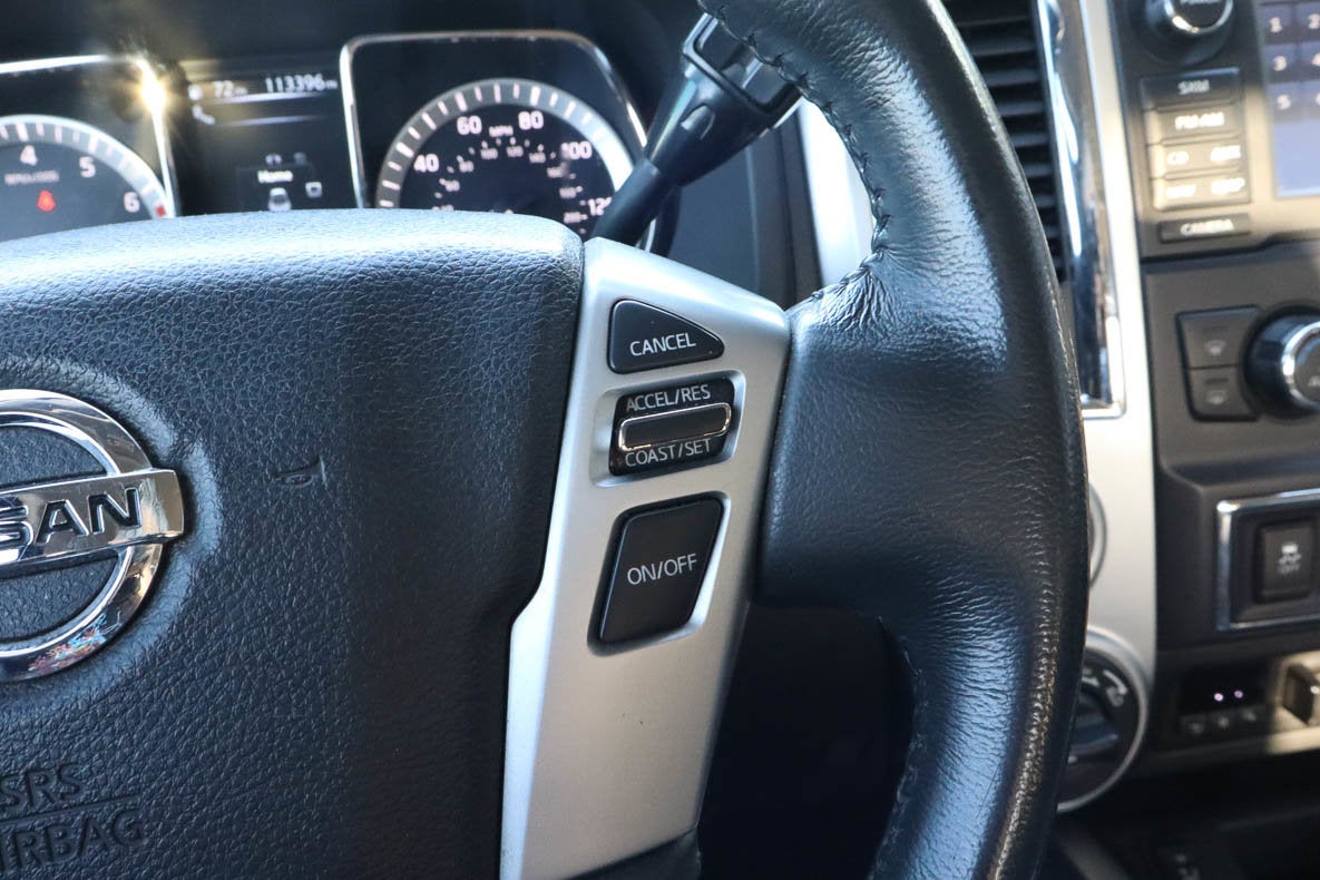 2017 Nissan Titan 4x4 Crew Cab SL