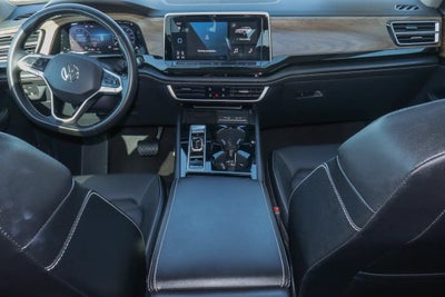 2025 Volkswagen Atlas 2.0T SE w/Technology FWD
