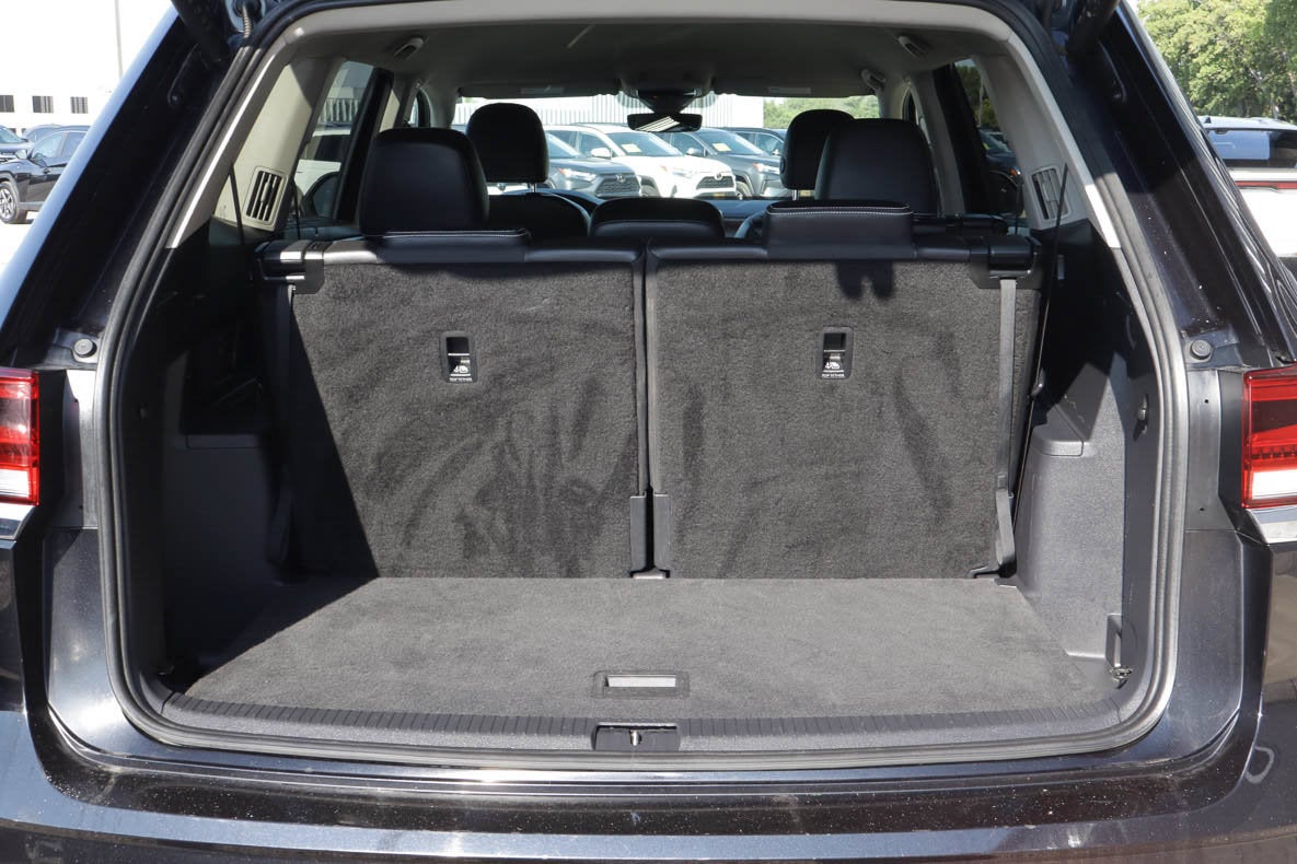 2025 Volkswagen Atlas 2.0T SE w/Technology FWD