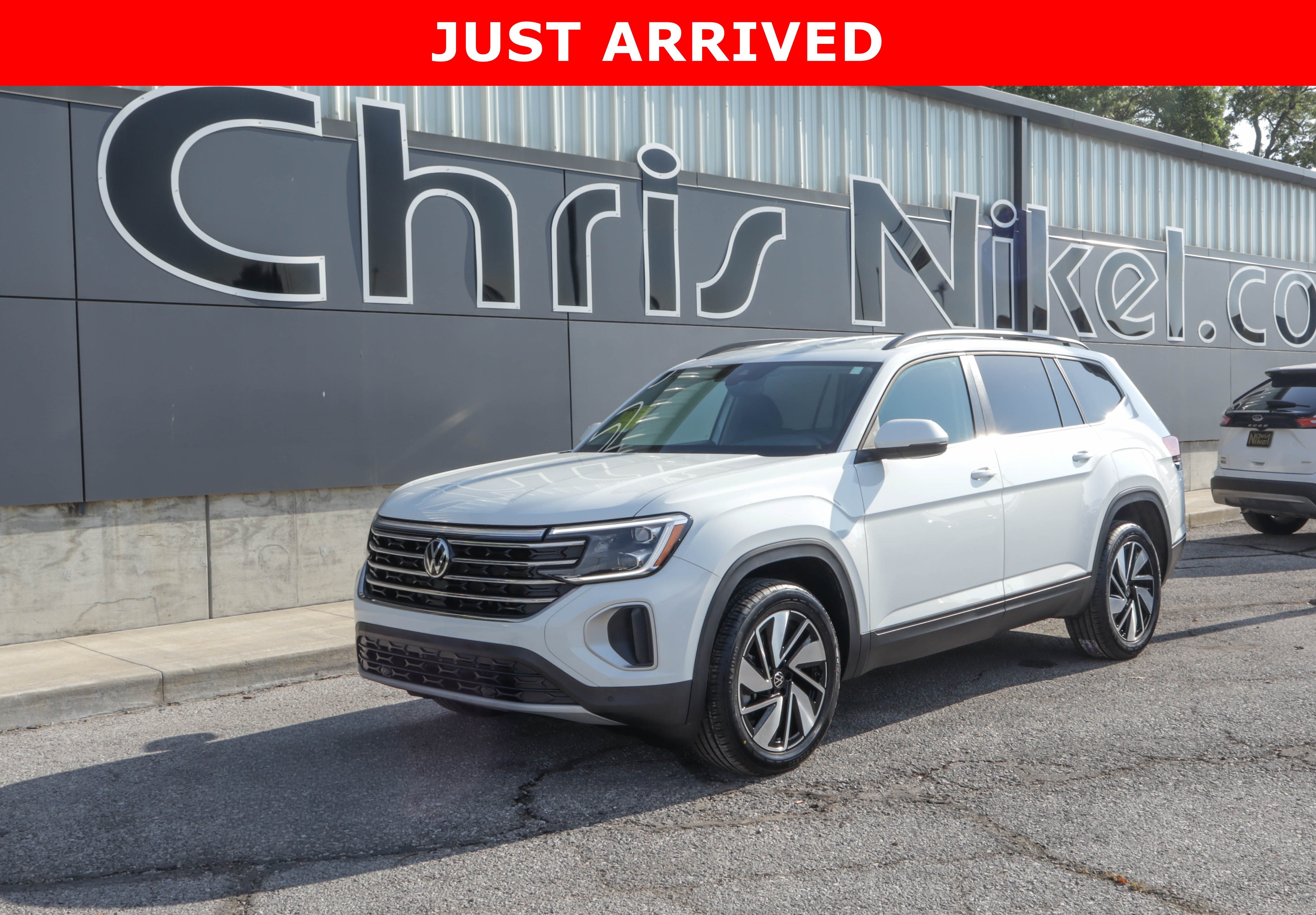 2025 Volkswagen Atlas 2.0T SE w/Technology FWD