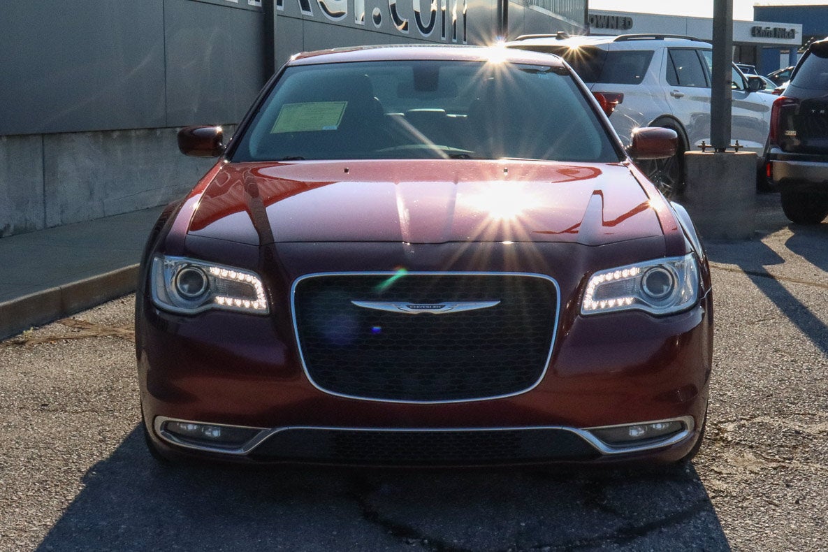 2016 Chrysler 300 4dr Sdn Anniversary Edition RWD