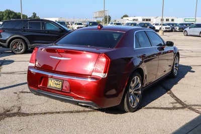 2016 Chrysler 300 4dr Sdn Anniversary Edition RWD