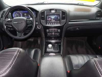 2018 Chrysler 300 300S RWD