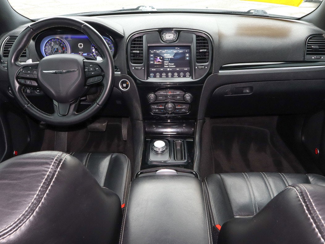 2018 Chrysler 300 300S RWD