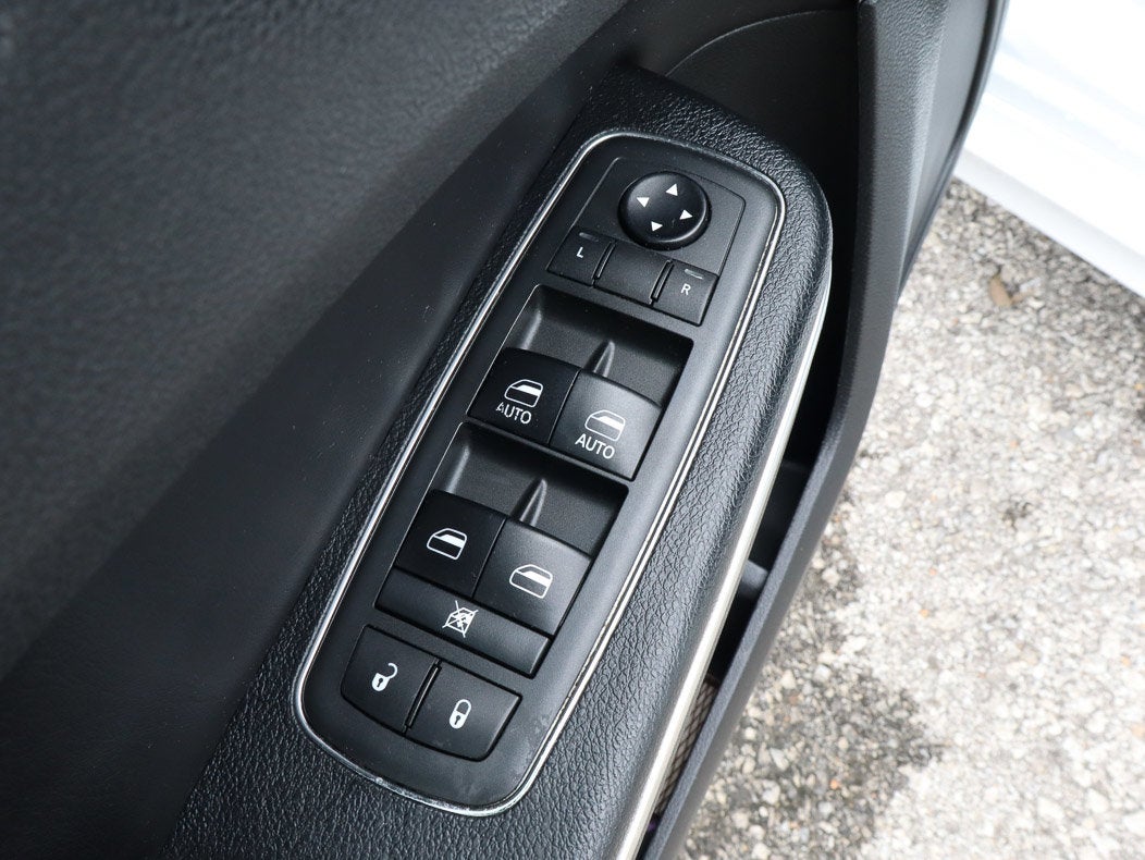 2018 Chrysler 300 300S RWD