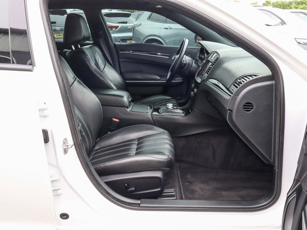 2018 Chrysler 300 300S RWD