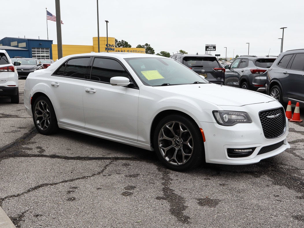 2018 Chrysler 300 300S RWD