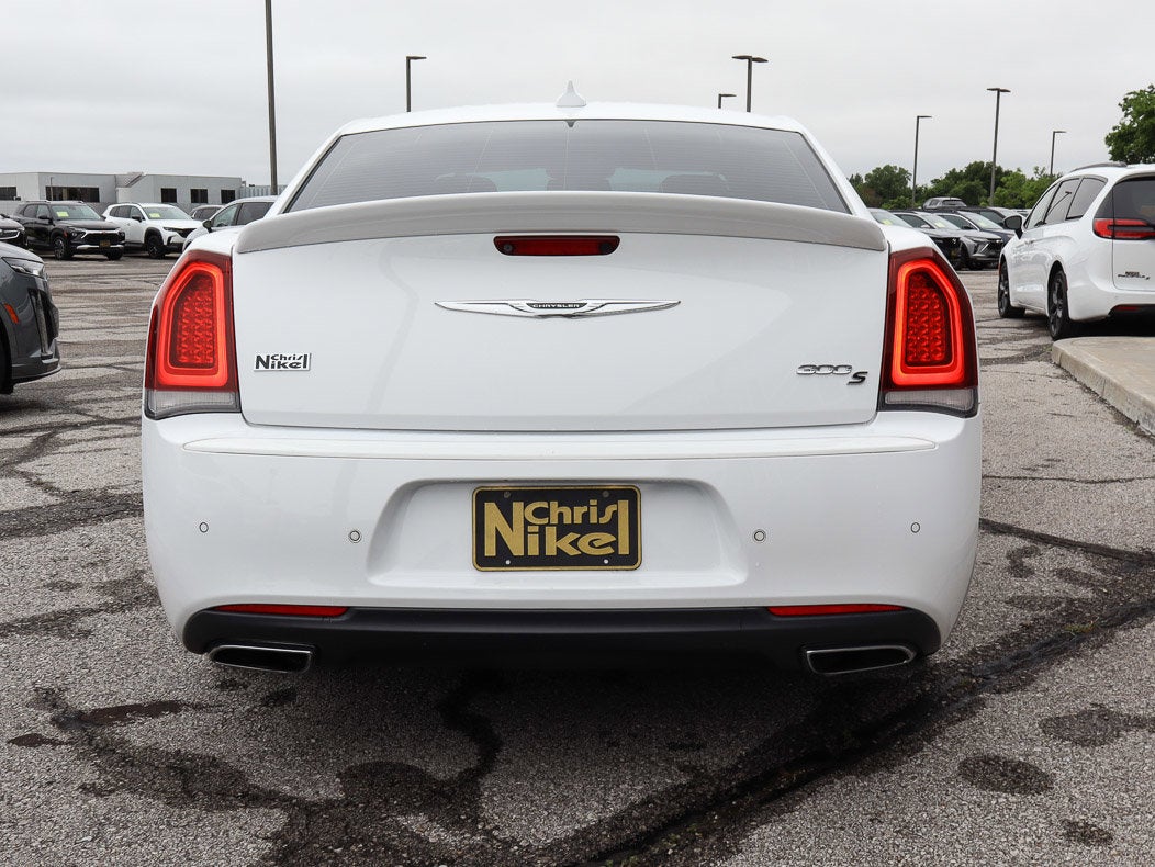 2018 Chrysler 300 300S RWD