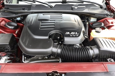 2021 Dodge Challenger SXT RWD