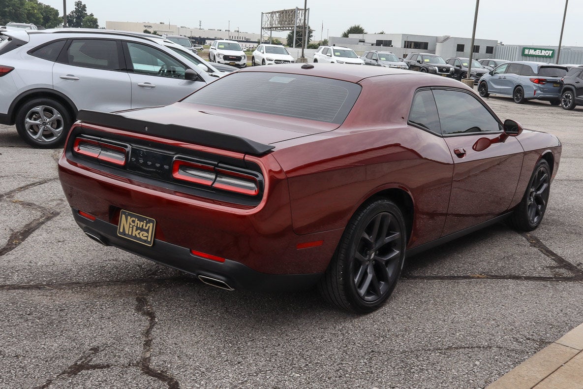 2021 Dodge Challenger SXT RWD