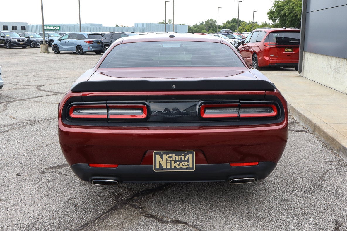 2021 Dodge Challenger SXT RWD