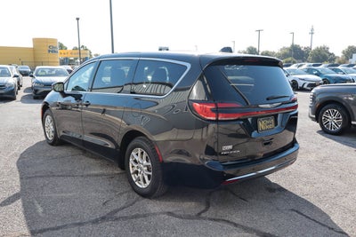 2023 Chrysler Pacifica Touring L FWD