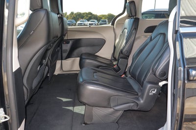 2023 Chrysler Pacifica Touring L FWD
