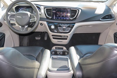 2023 Chrysler Pacifica Touring L FWD