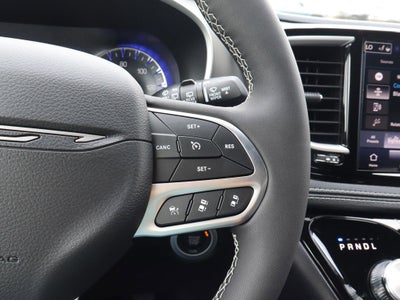 2027 Chrysler Pacifica Select FWD