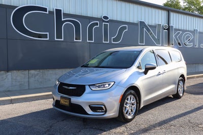 2023 Chrysler Pacifica Touring L FWD